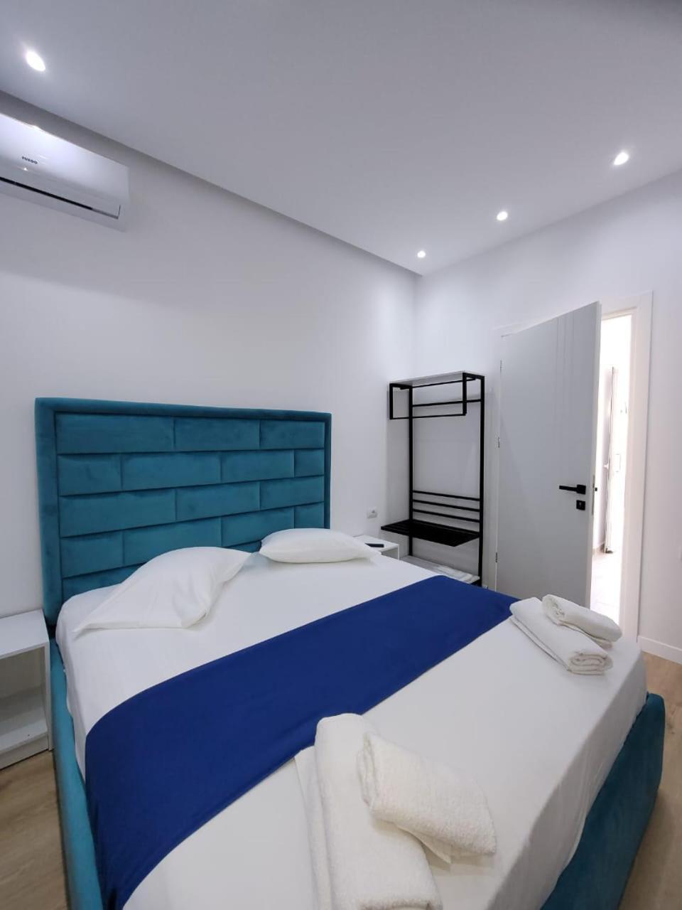 Luxury Room'S By Lika Sarande Exterior photo