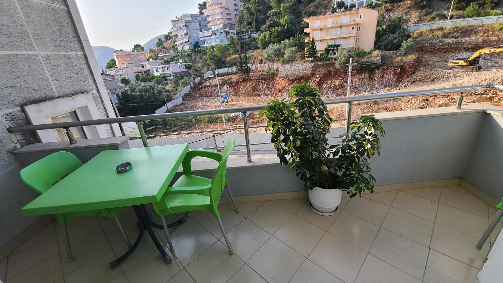 Luxury Room'S By Lika Sarande Exterior photo