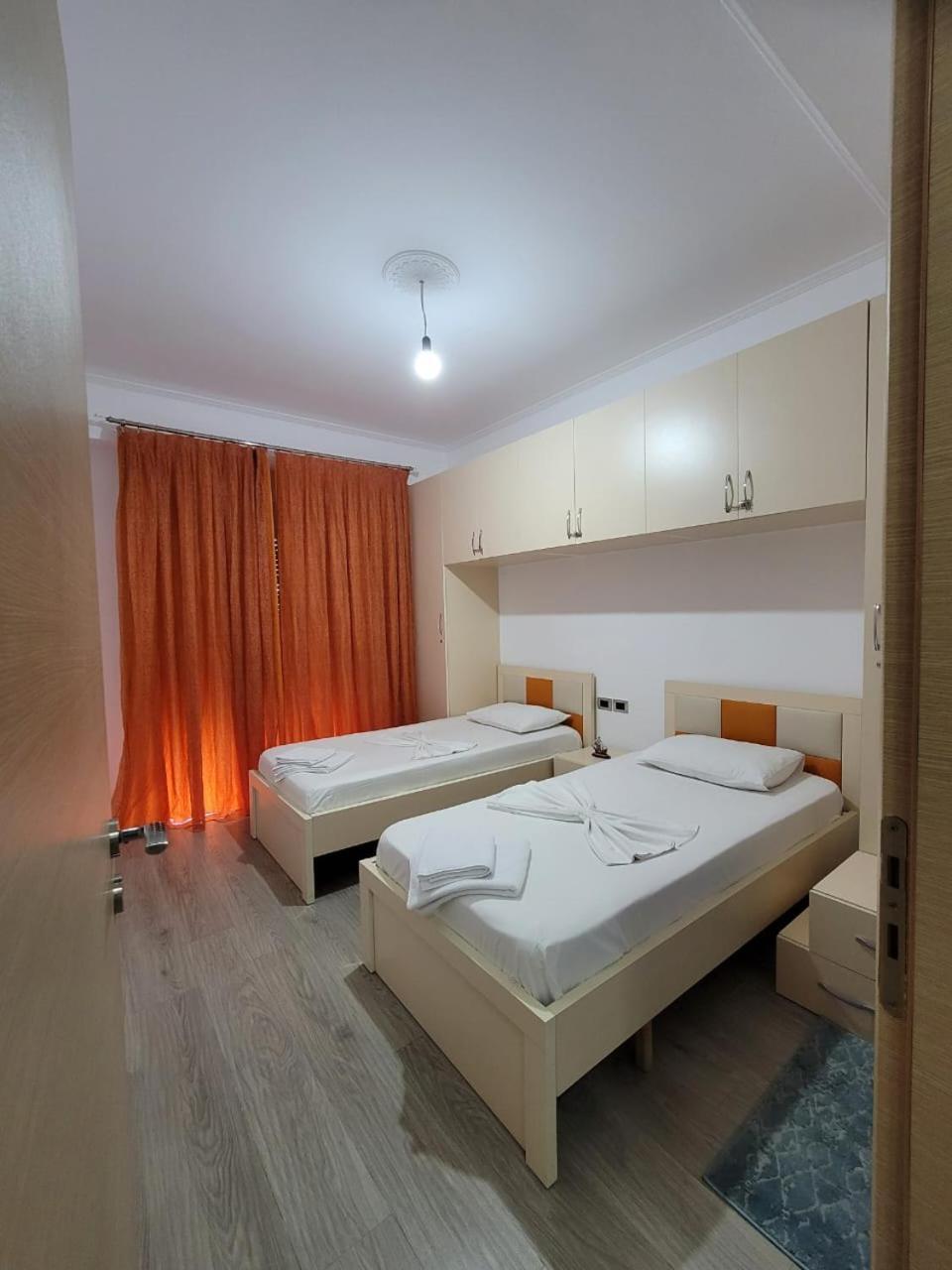 Luxury Room'S By Lika Sarande Exterior photo