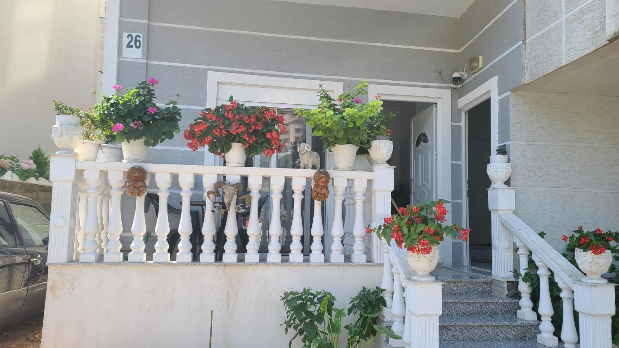 Luxury Room'S By Lika Sarande Exterior photo